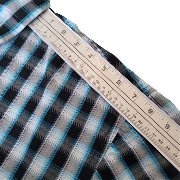 Wrangle Georg Strait Short Sleeve 2 Pocket Button Down Men Plaid Shirt  US M - Picture 6 of 8